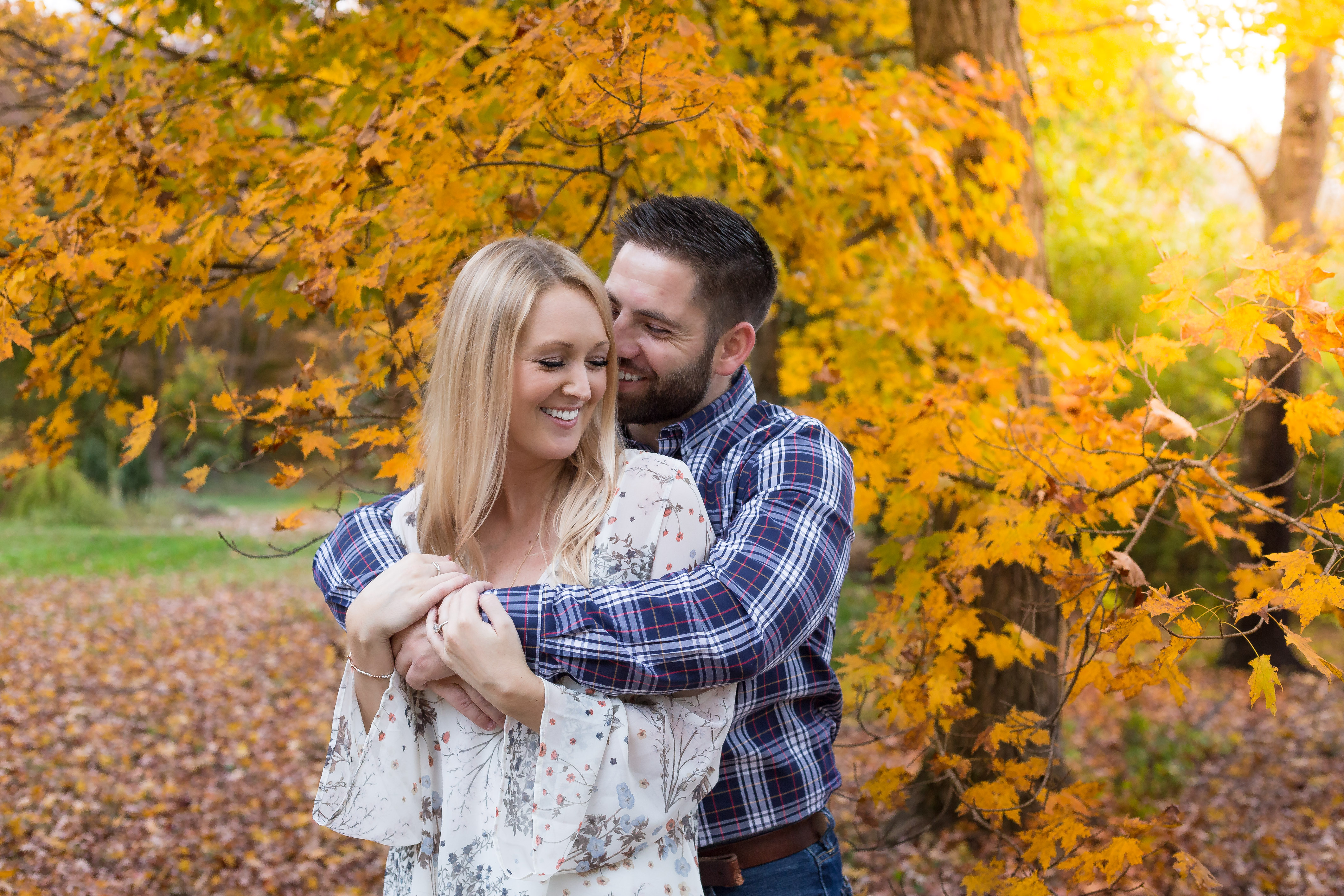 Read more about the article Olivia + Austin | Fall Engagement